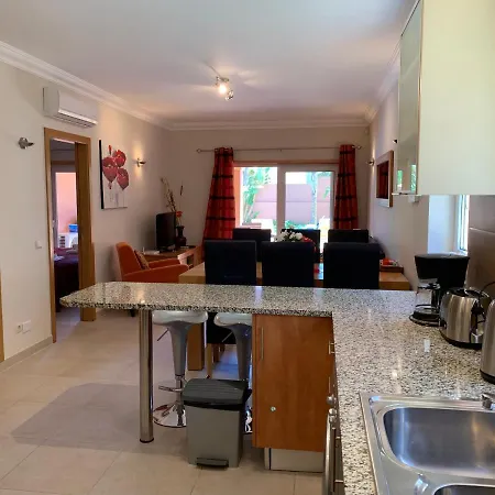 2 Bedroom - Only 100 Metres From The Fabulous Meia 公寓