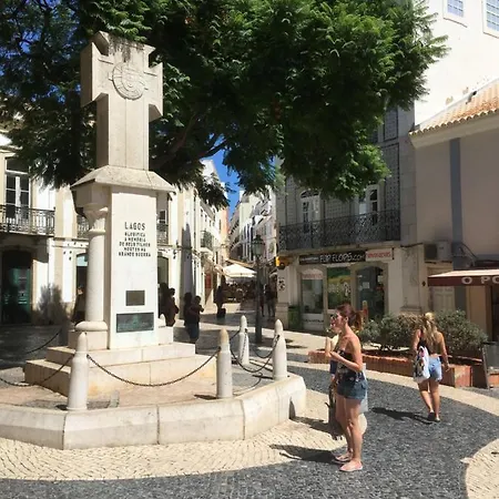 2 Bedroom - Only 100 Metres From The Fabulous Meia * Meia Praia