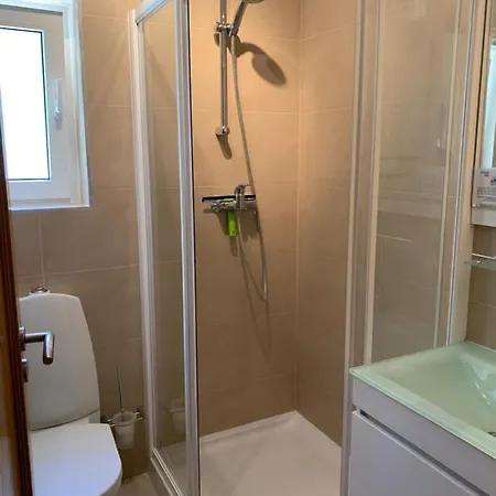 Apartment 2 Bedroom - Only 100 Metres From The Fabulous Meia Meia Praia