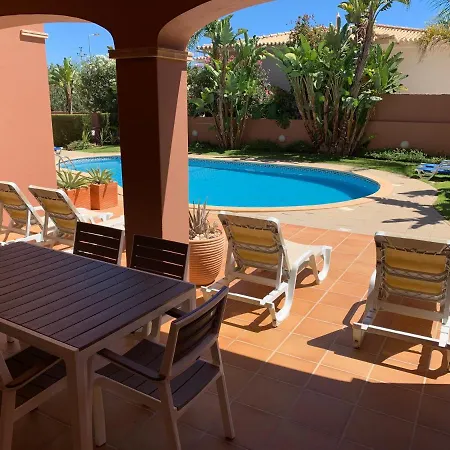 2 Bedroom - Only 100 Metres From The Fabulous Meia Apartment *